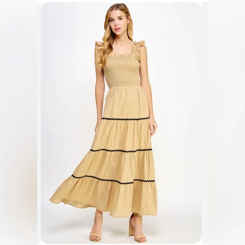 Maxi Dress Color Carmel nude Style trim tiered sleeveless. Brand New - Picture 2 of 11